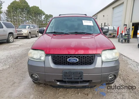 2005 Ford Escape Xlt из США, поврежденный, VIN 1FMYU03135KB05862